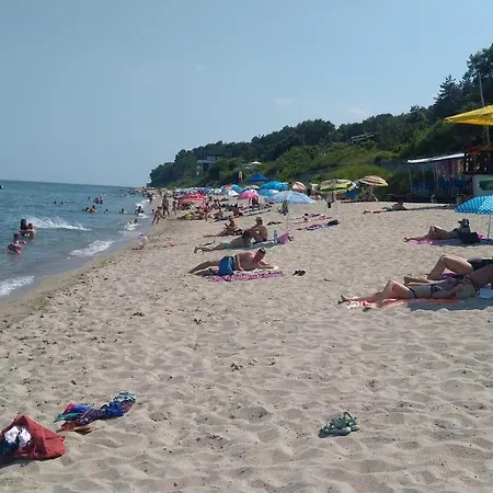 Pensionat Hemingway In Happy Varna