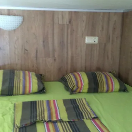 Hemingway In Happy Pensionat Varna