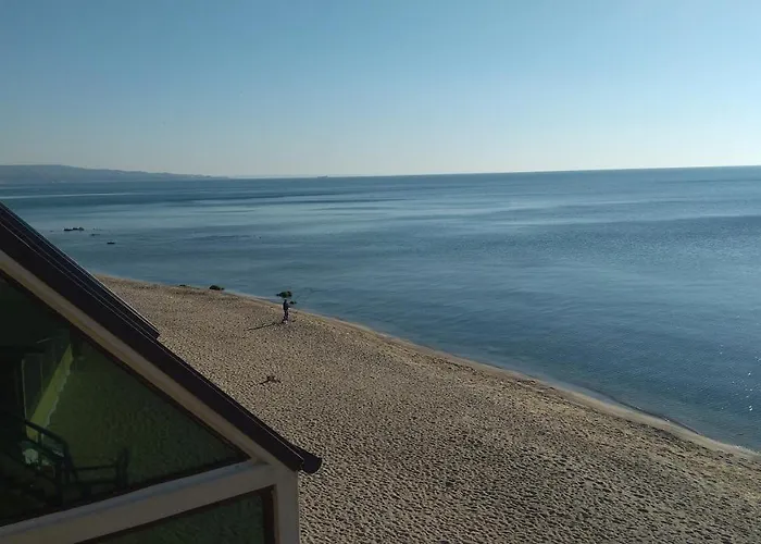 Hemingway In Happy Πανσιόν