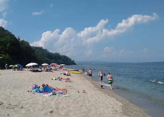 Hemingway In Happy 3* Варна