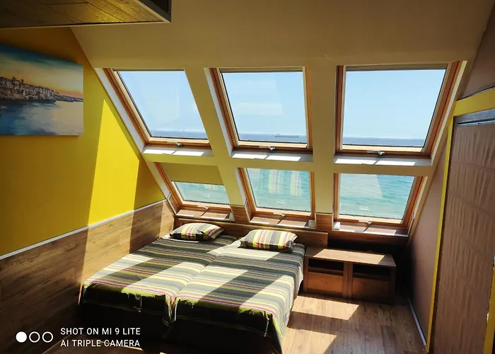 Hemingway In Happy 3* Βάρνα