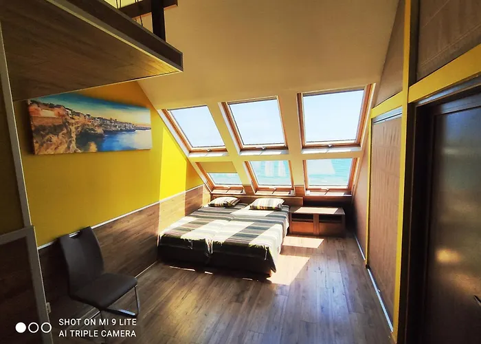 Hemingway In Happy Къща за гости Варна