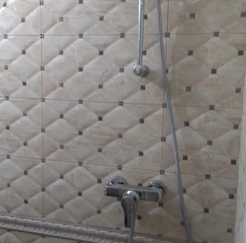 Hemingway In Happy Варна