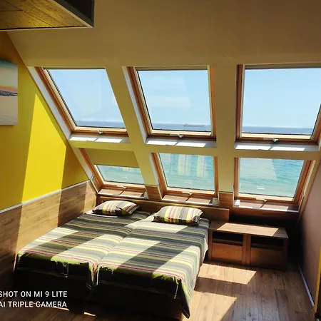 Hemingway In Happy 3* 瓦爾納